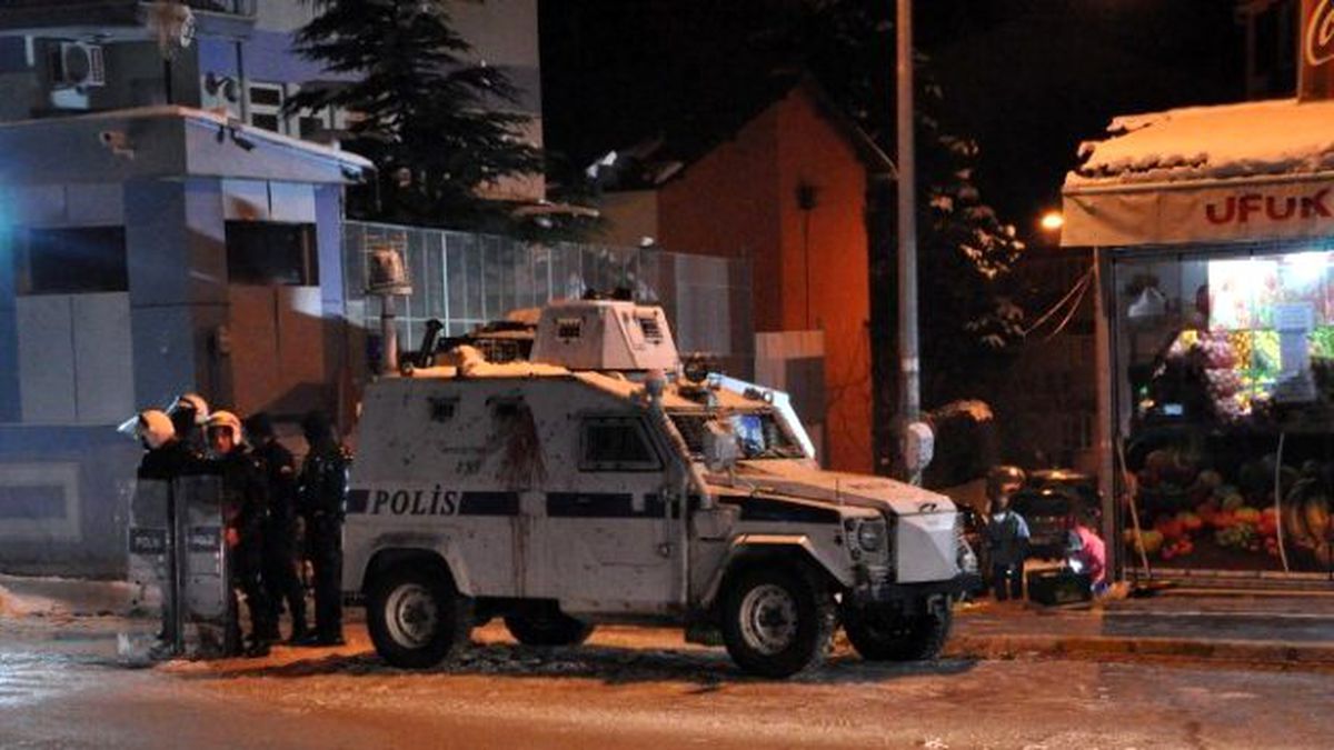 Tunceli\'de Polis Karakoluna Saldırı