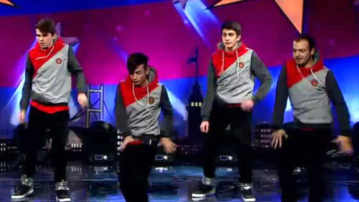 Znz Dans Crew\'in Dans Performansı