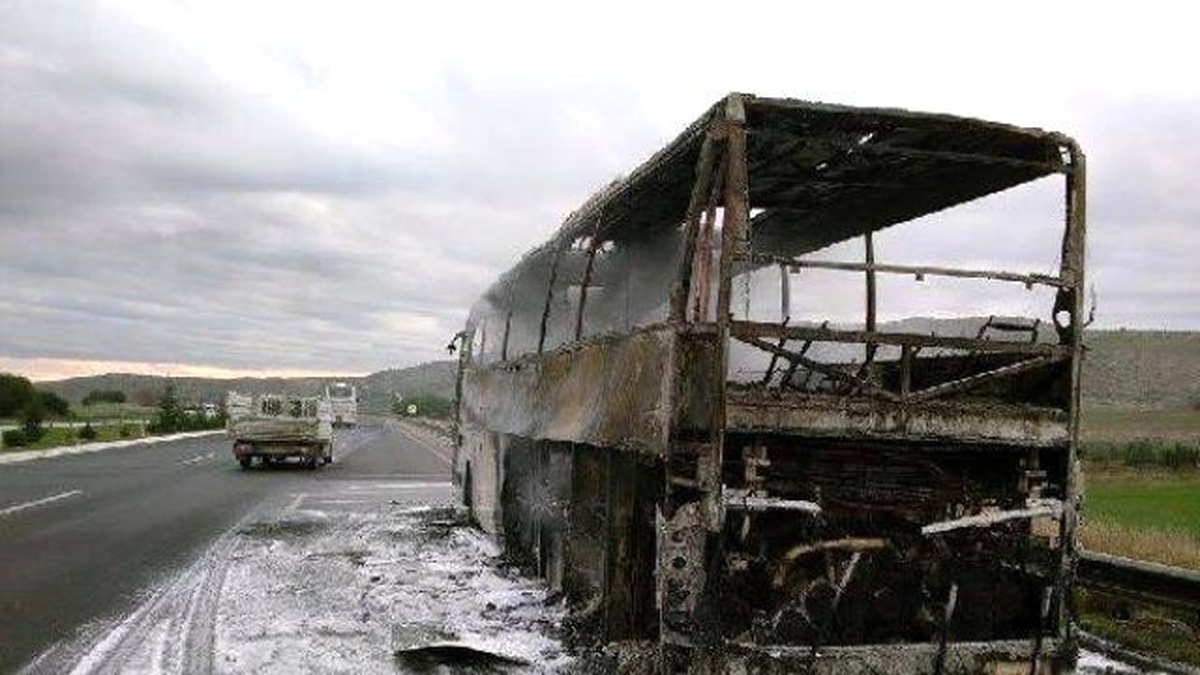 45 Yolcu Taşıyan Otobüs Alev Alev Yandı