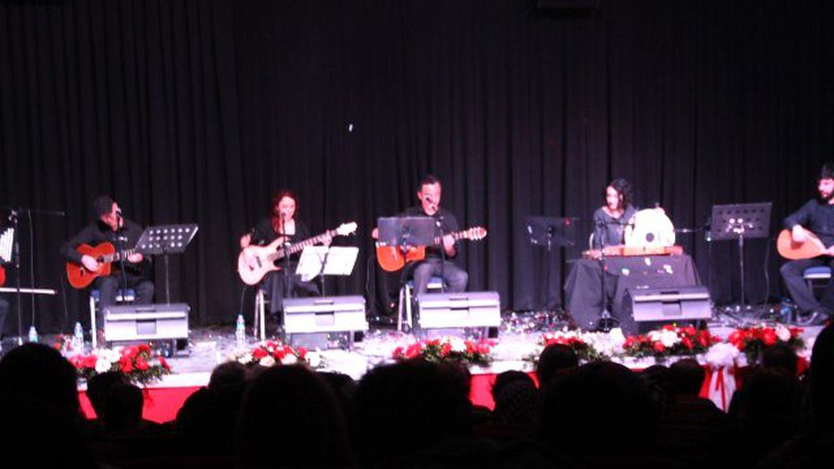 Grup Abdal, Adilcevaz'da Konser Verdi