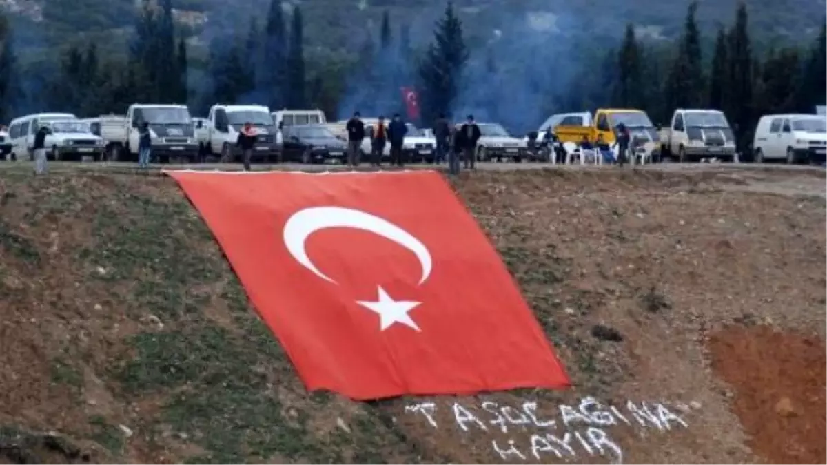 Köylülerin Taş Ocağı Eylemi Şenliğe Döndü