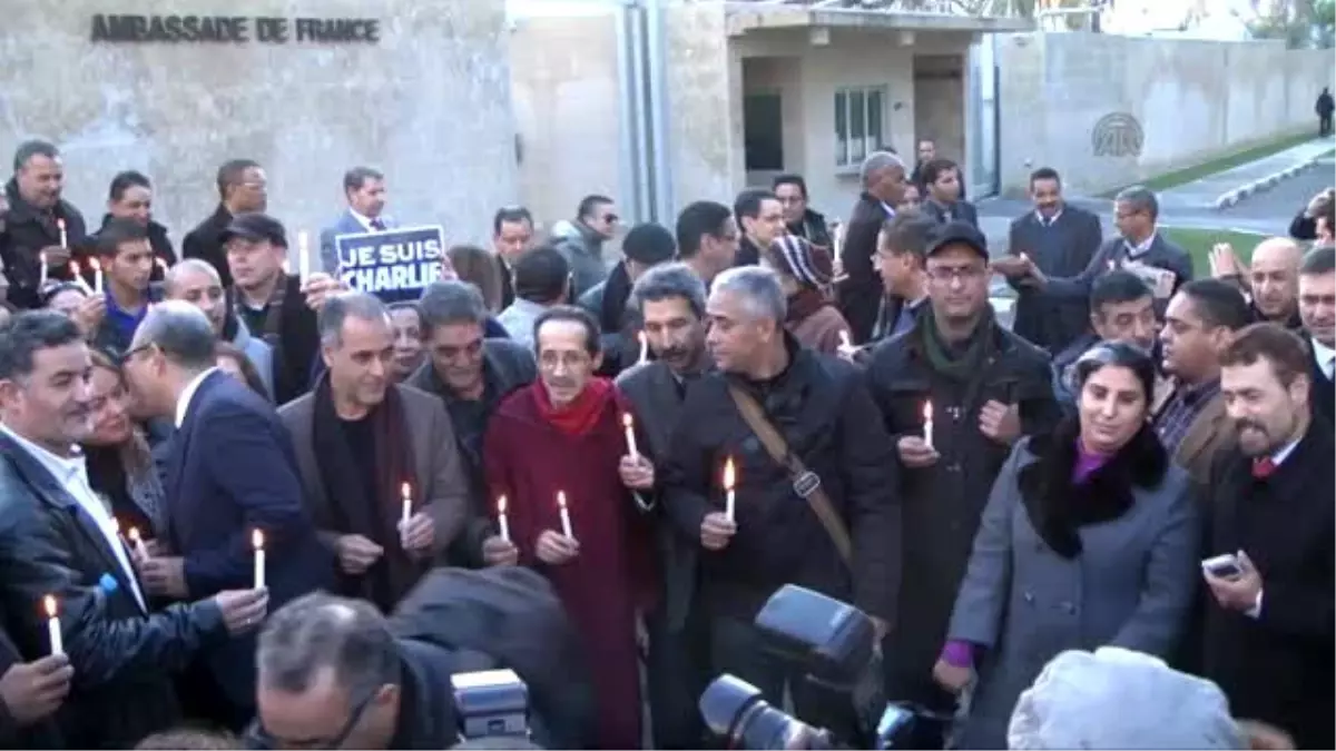 Paris\'teki Silahlı Saldırı,fas\'ta Protesto Edildi