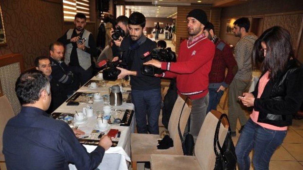 Sağlık Emekçileri Sendikası Basın Mensuplarıyla Bir Araya Geldi