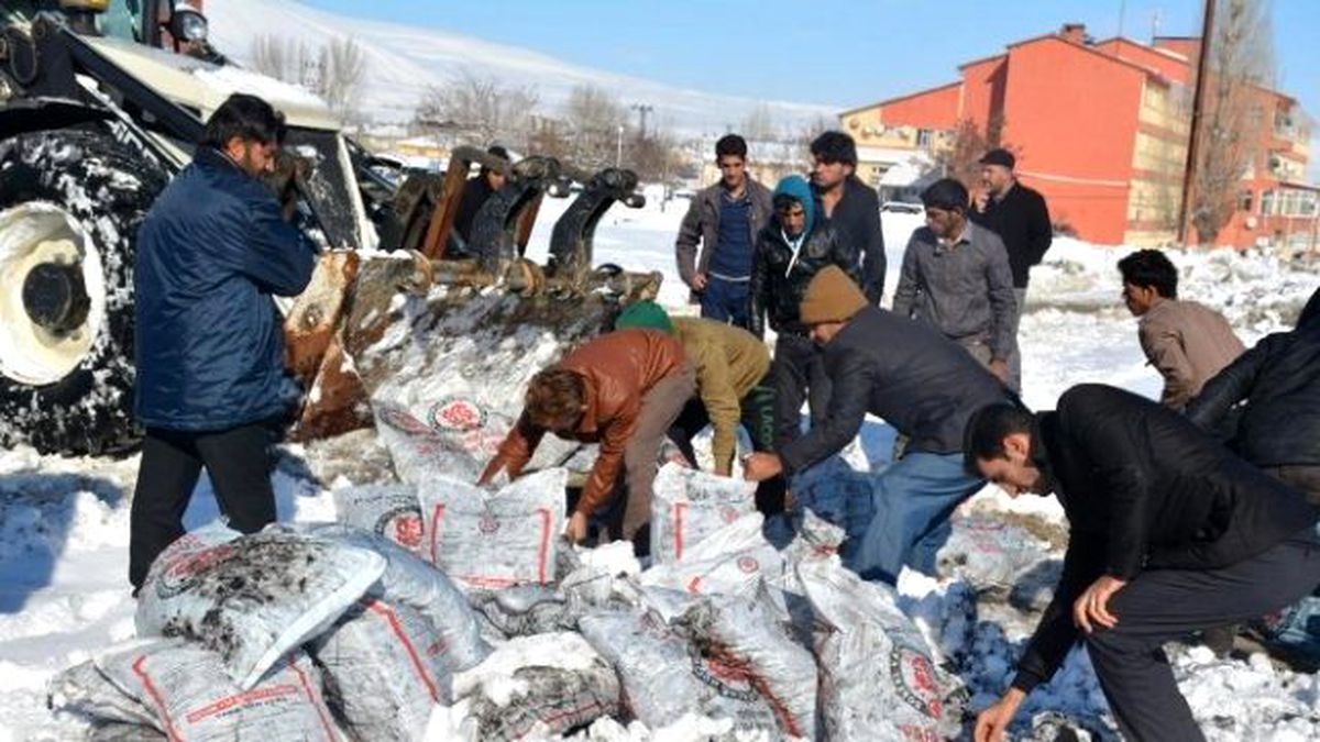 Tatvan SYDV\'den, Suriyeli Ailelere Yardım Eli
