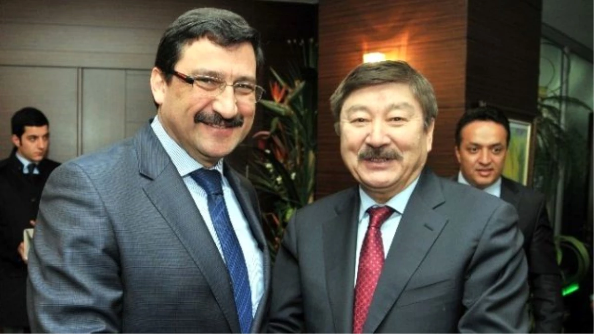 Türksoy Genel Sekreteri\'nden Başkan Ak\'a Ziyaret