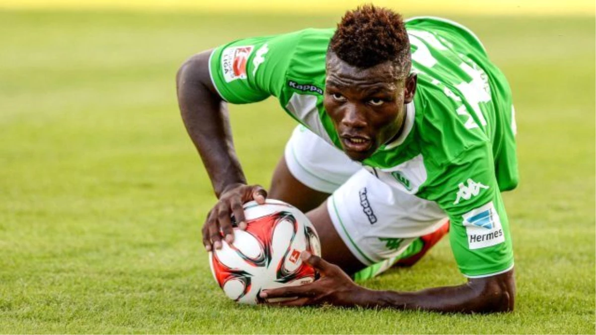 Wolfsburg Futbolcusu Junior Malanda Trafik Kazası Sonucu Hayatını Kaybetti