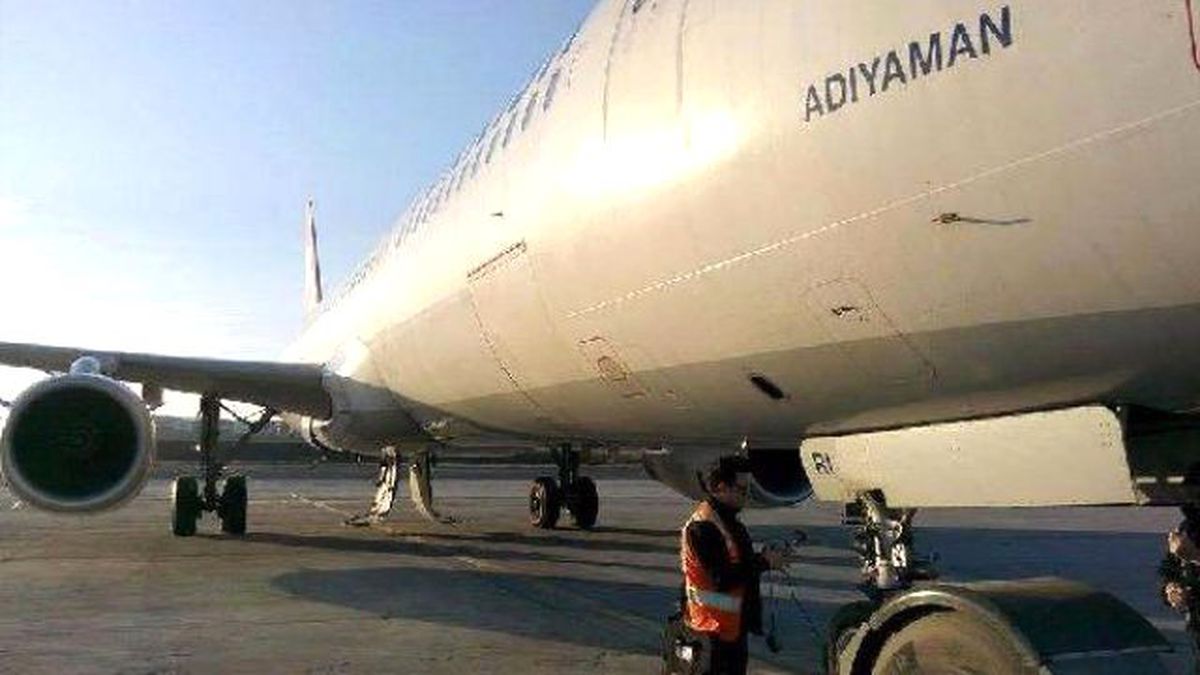 Barselona\'ya Gidecek THY Uçağı Hidrolik Arıza Nedeniyle Geri Döndü