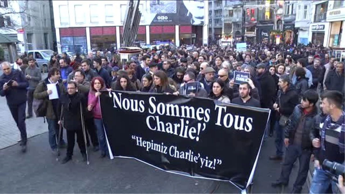 Gazeteciler Forumu"Ndan Paris\'teki Terör Saldırısına Tepki İçin Sessiz Yürüyüş
