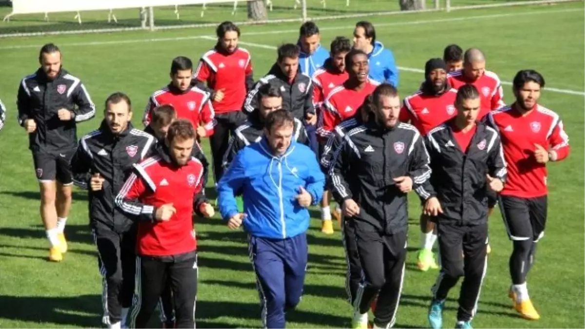 Karabükspor Devre Arası Kamp Çalışmalarına Başladı