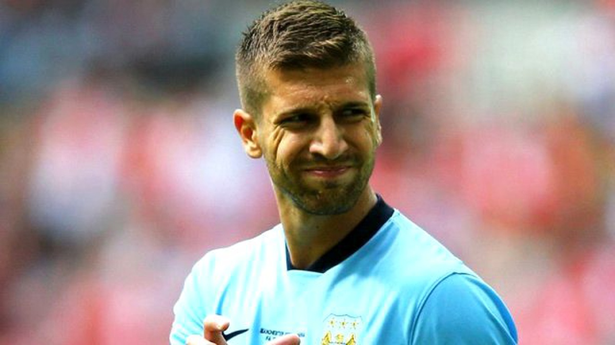 Manchester City, Nastasic\'i Schalke\'ye Satmaya Razı Oldu