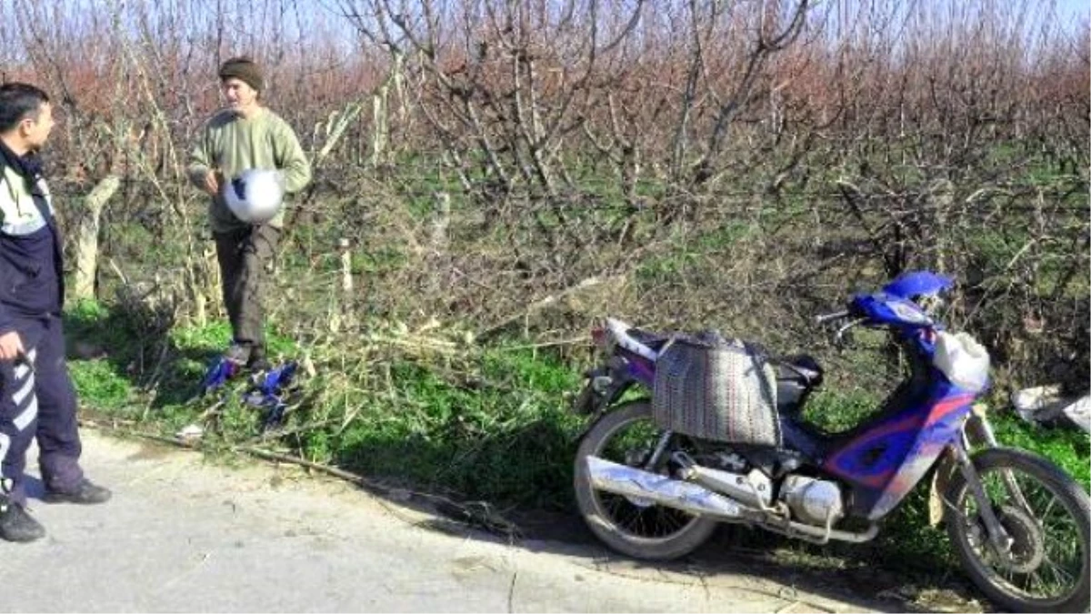 Motosikletten Düşen Kadın Sürücü Ağır Yaralandı