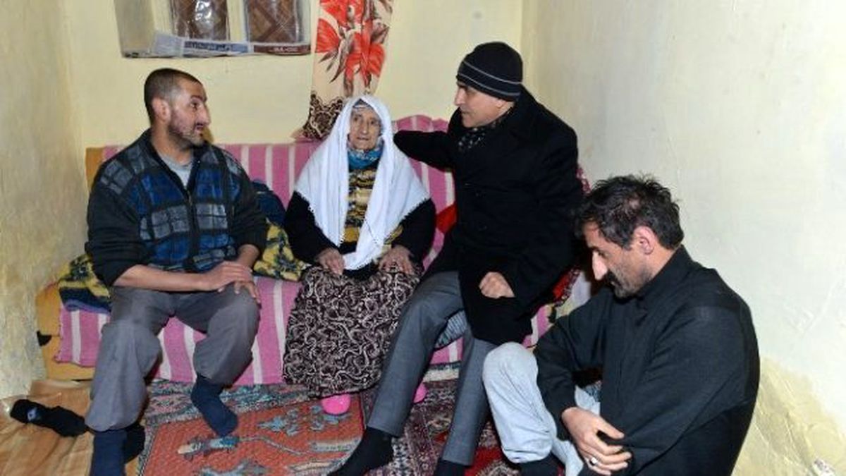 Yakutiye Belediye Başkanı Yoksul Evlerin Kapısını Çalıyor