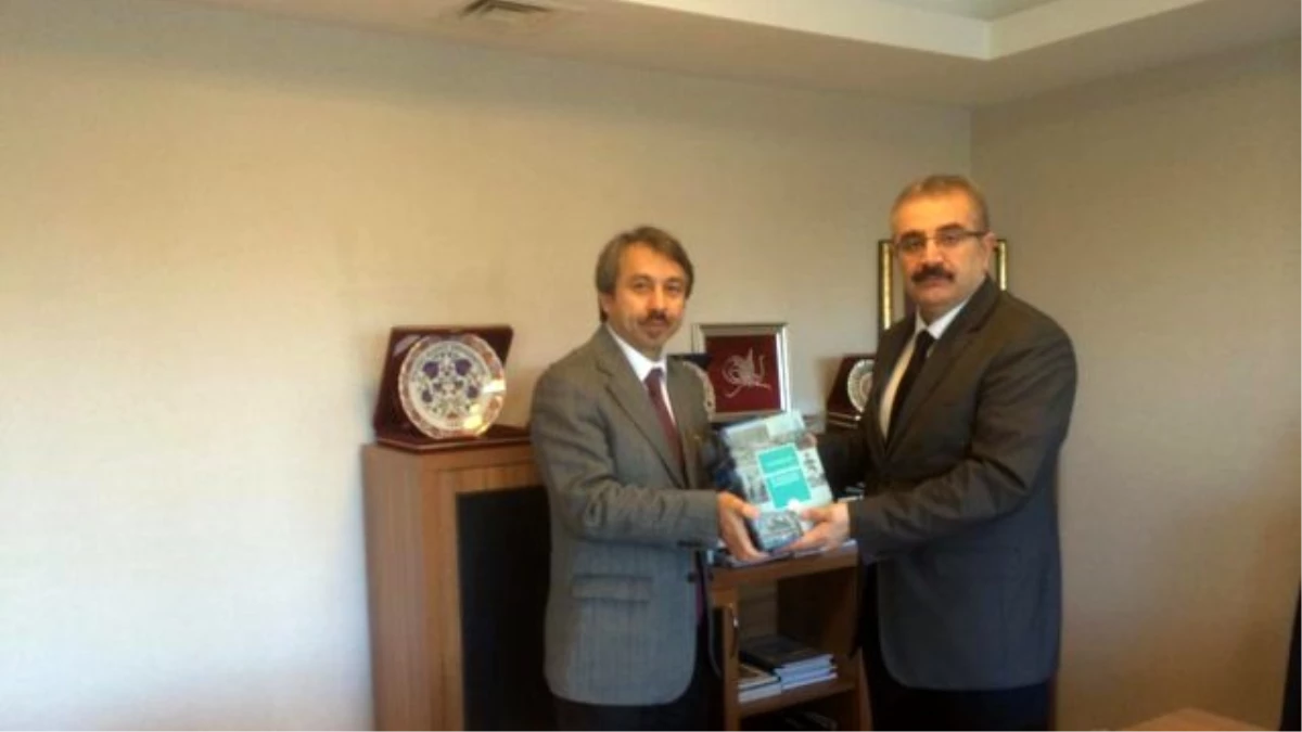 YÖK Üyesi ve Tübitak Başkan Yardımcısı Prof. Dr. Çavuşoğlu\'na Ziyaret