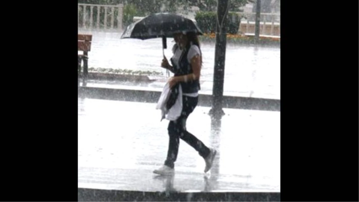 Antalya İçin Şiddetli Yağış ve Fırtına Uyarısı