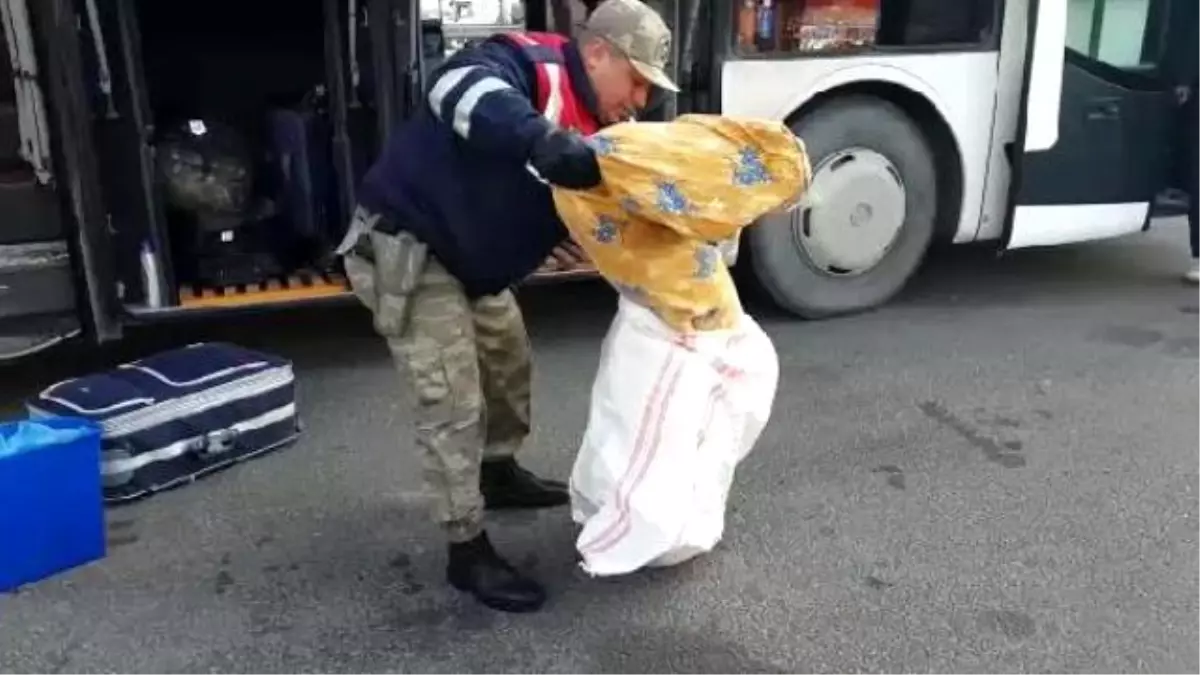 Çuvalında Esrar Bulunan Suriyeli Gözaltına Alındı