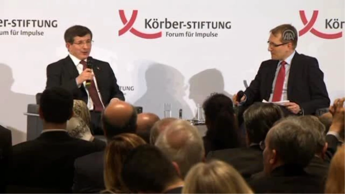 Davutoğlu: "Kırım\'ın İşgalini Tanımıyoruz"