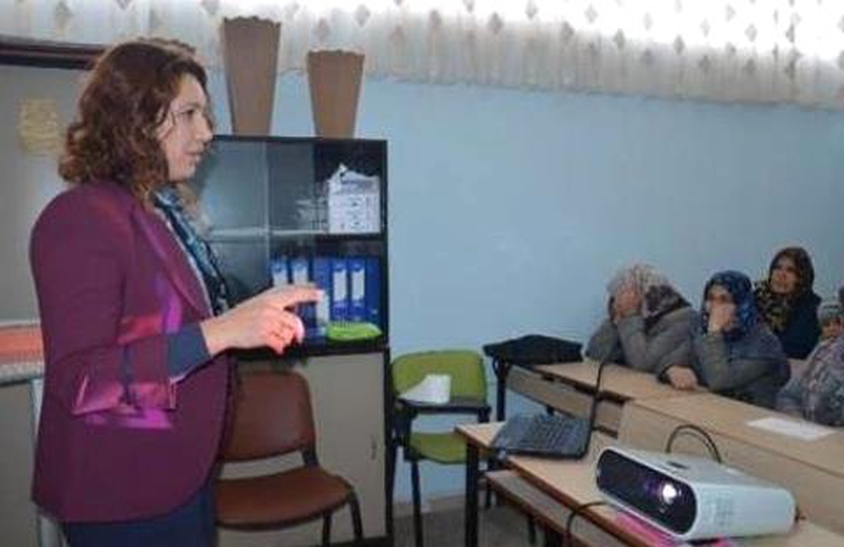 Diyarbakır\'da Kadınlara Kanser Eğitimi Verildi