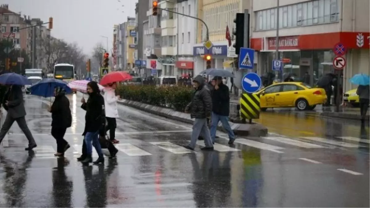 Edirne\'de Karla Karışık Yağmur Başladı