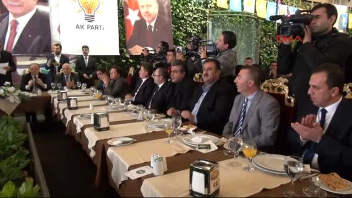 Gaziantep \'Başbakanımız Hasta Olmasına Rağmen Yürüyüşe Katıldı\'