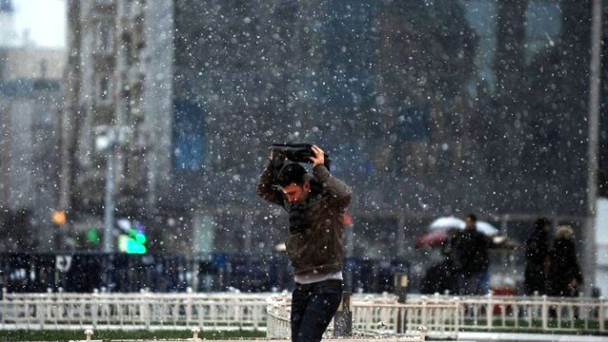 Kar, İstanbul\'a Geri Döndü