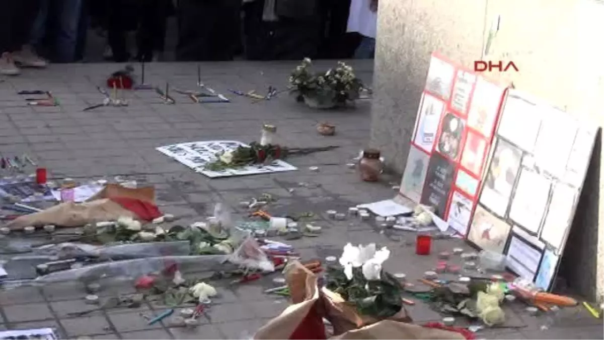 Paris\'teki Saldırılar Strasbourg\'da da Protesto Edildi