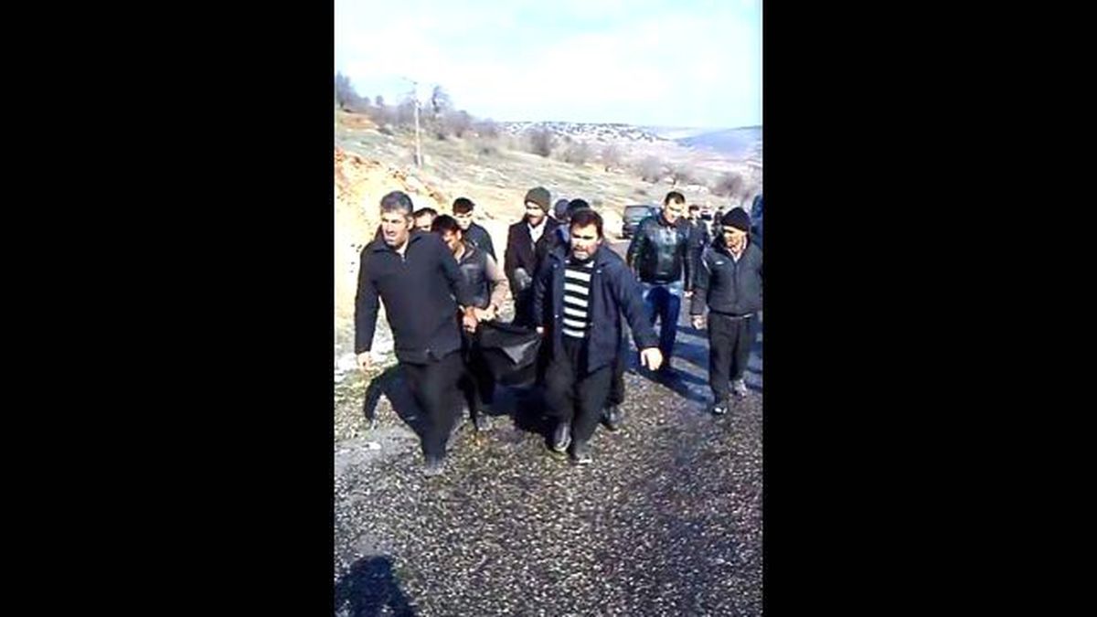 Traktör Şarampole Uçtu: 1 Ölü, 2 Yaralı