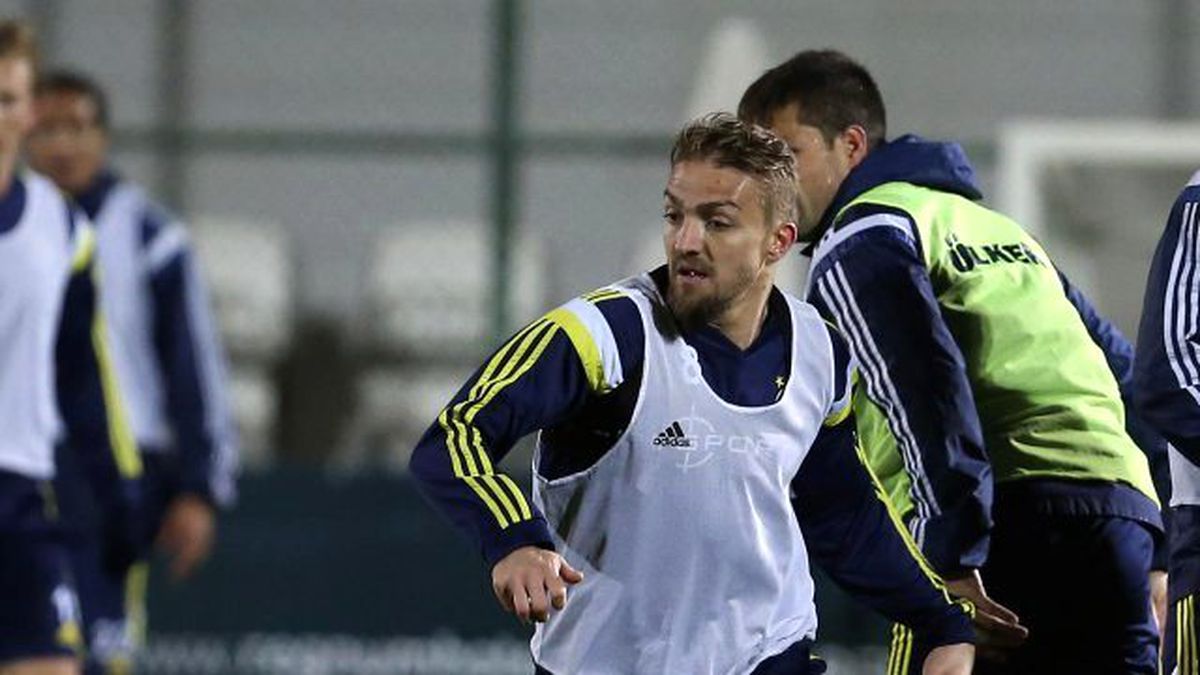 Video: Fenerbahçe'nin Antrenmanını Helikopter Kamerasından İzleyin