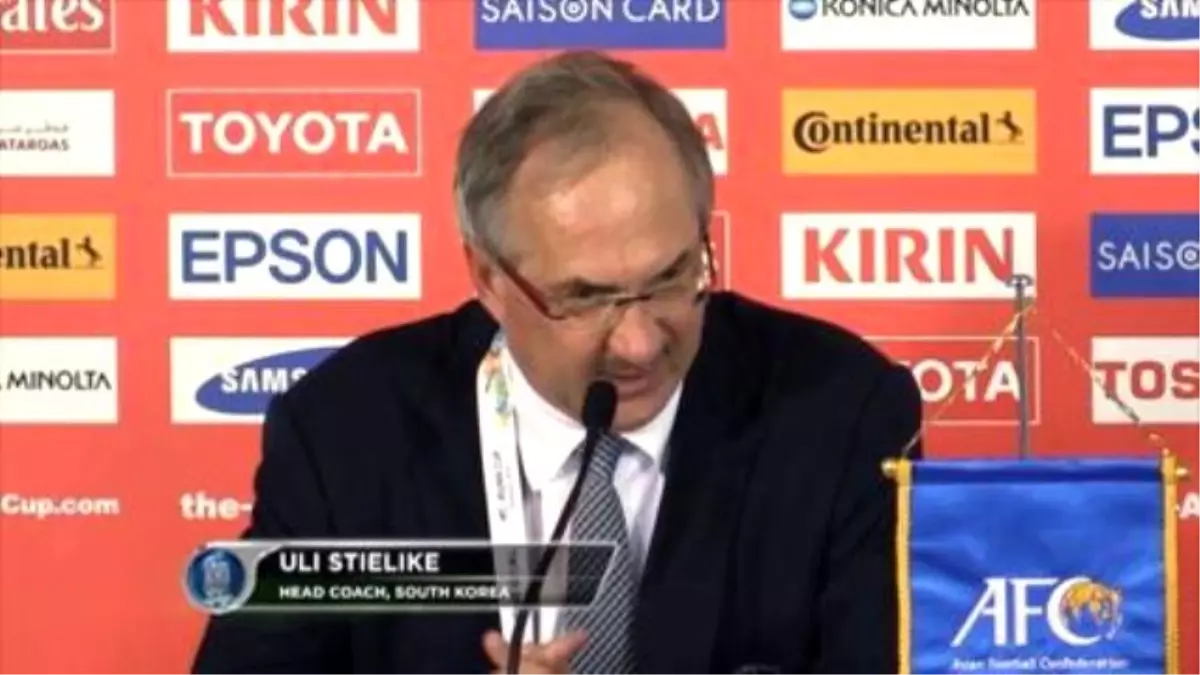 Asien-Cup: Stielike Gesteht: "Haben Probleme"