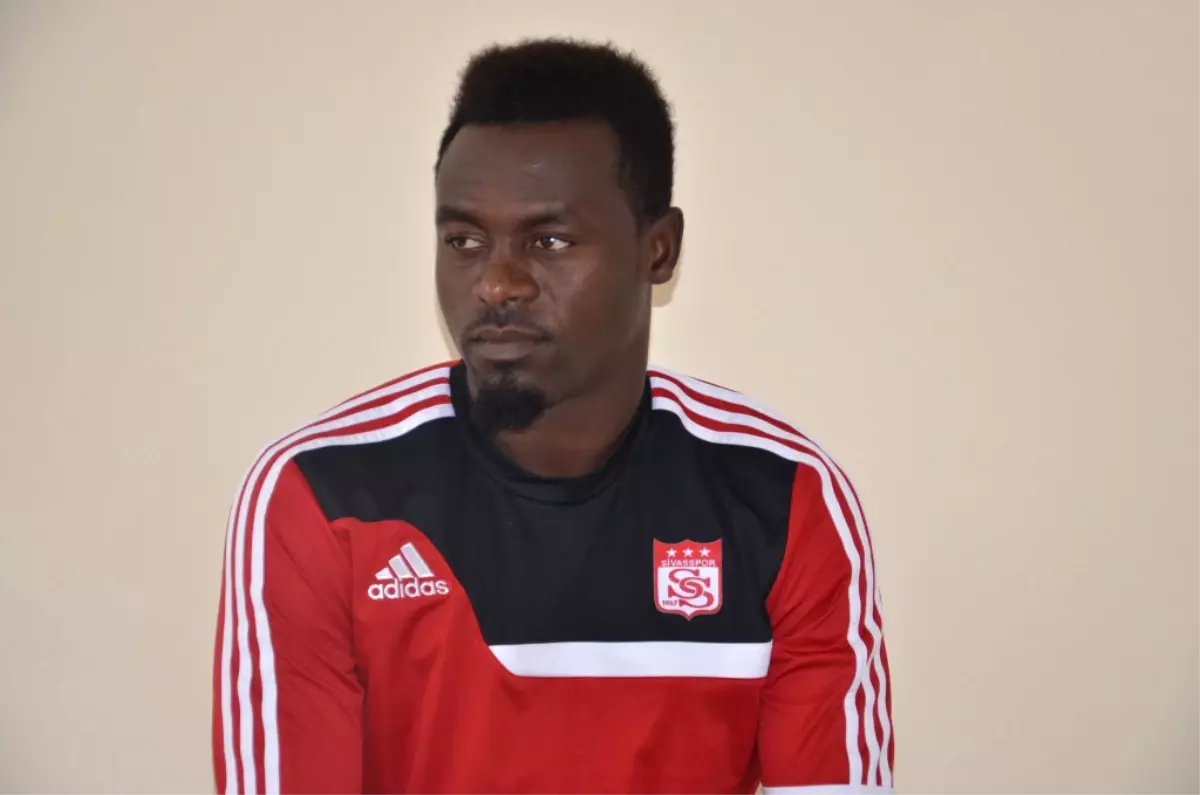 Samsunspor, Nijeryalı Oyuncu Ofoedu ile 1,5 Yıllık Sözleşme İmzaladı