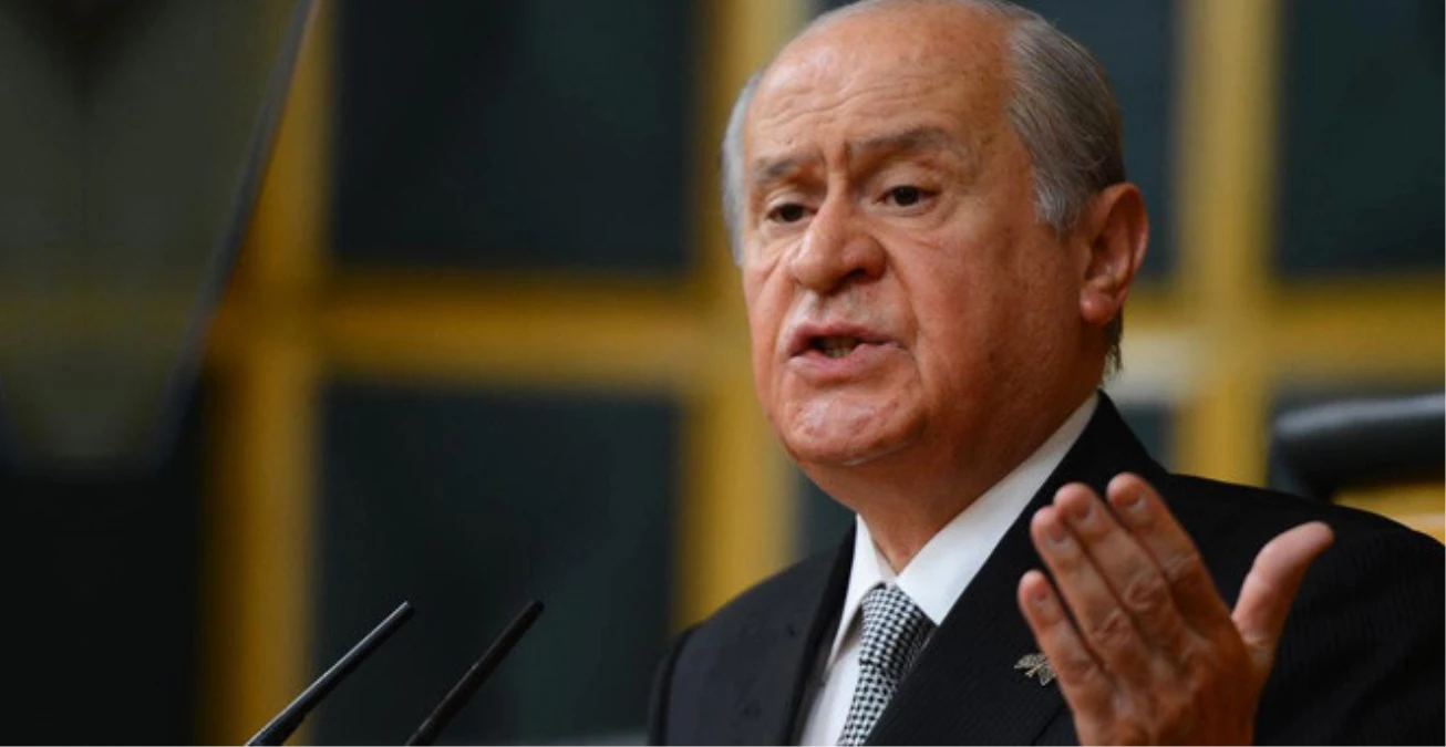 Bahçeli\'den Başbakan Davutoğlu\'na \'Paris\' Eleştirisi