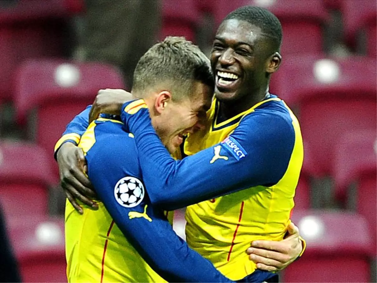 Crystal Palace, Sanogo\'yu Kiraladı