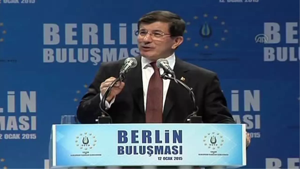 Davutoğlu: "Artık Kendi Vatandaşının Yeni Doğan Bebeğine Bile Altın Takabilen Bir Türkiye...