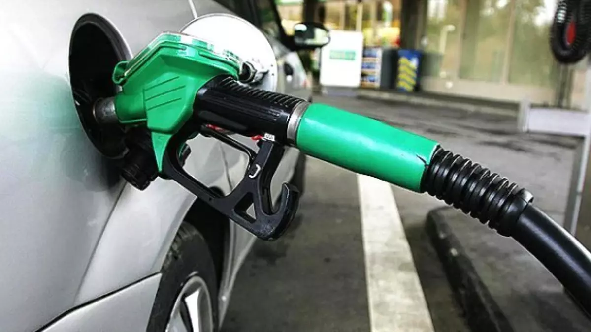 Petrol Fiyatları Dibe Vurdu! Akaryakıt Fiyatlarında İnanılmaz Düşüş