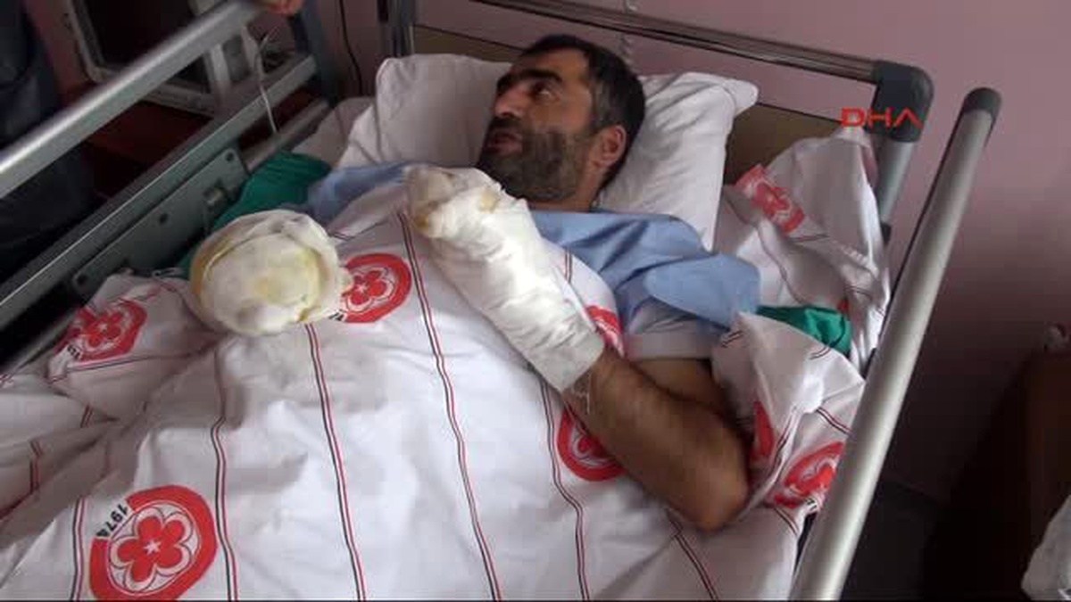 Fırtınada Yolunu Kaybeden Mezarcının Elleri ve Ayakları Dondu