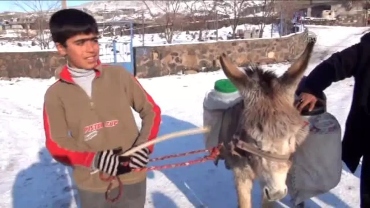 Siverek\'te Olumsuz Hava Koşulları Nedeniyle Yaşanan Elektrik Kesintileri