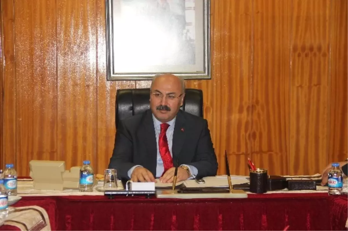 Vali Köşger: 'Yedaş Kar Yağdığında Gerekli Tedbirleri Almalı'