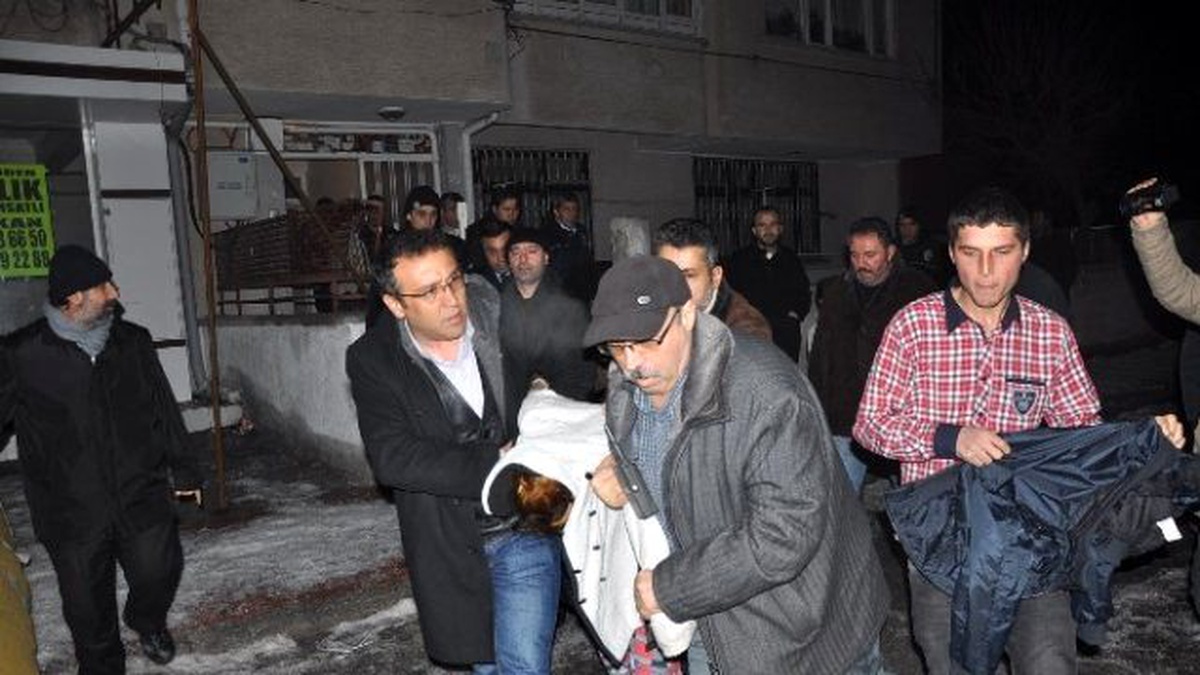 Anne ve Kardeşlerini Rehin Alan Kadın Gözaltına Alındı
