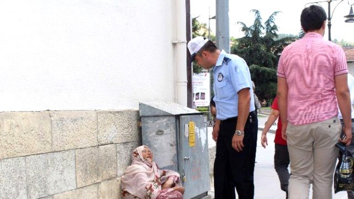 Polis ve Zabıta Dilencilere Göz Açtırmadı