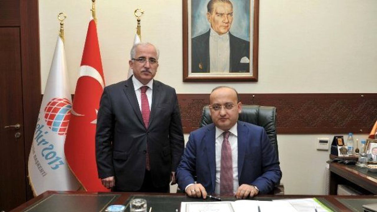 Başbakan Yardımcısı Yalçın Akdoğan Eskişehir\'de