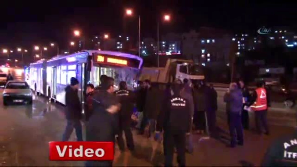 Başket\'te Belediye Otobüsü Kaza Yaptı: 1 Yaralı