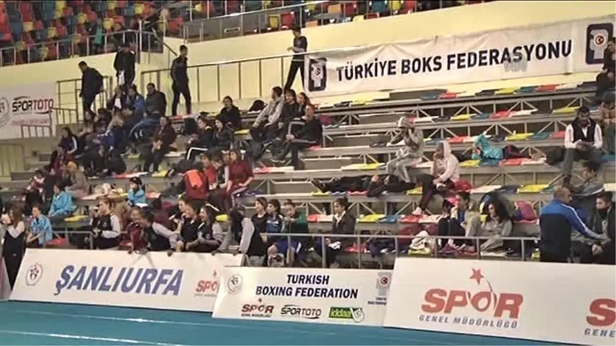 Türkiye Bayanlar Boks Şampiyonasında Çeyrek Final Maçları Yapıldı