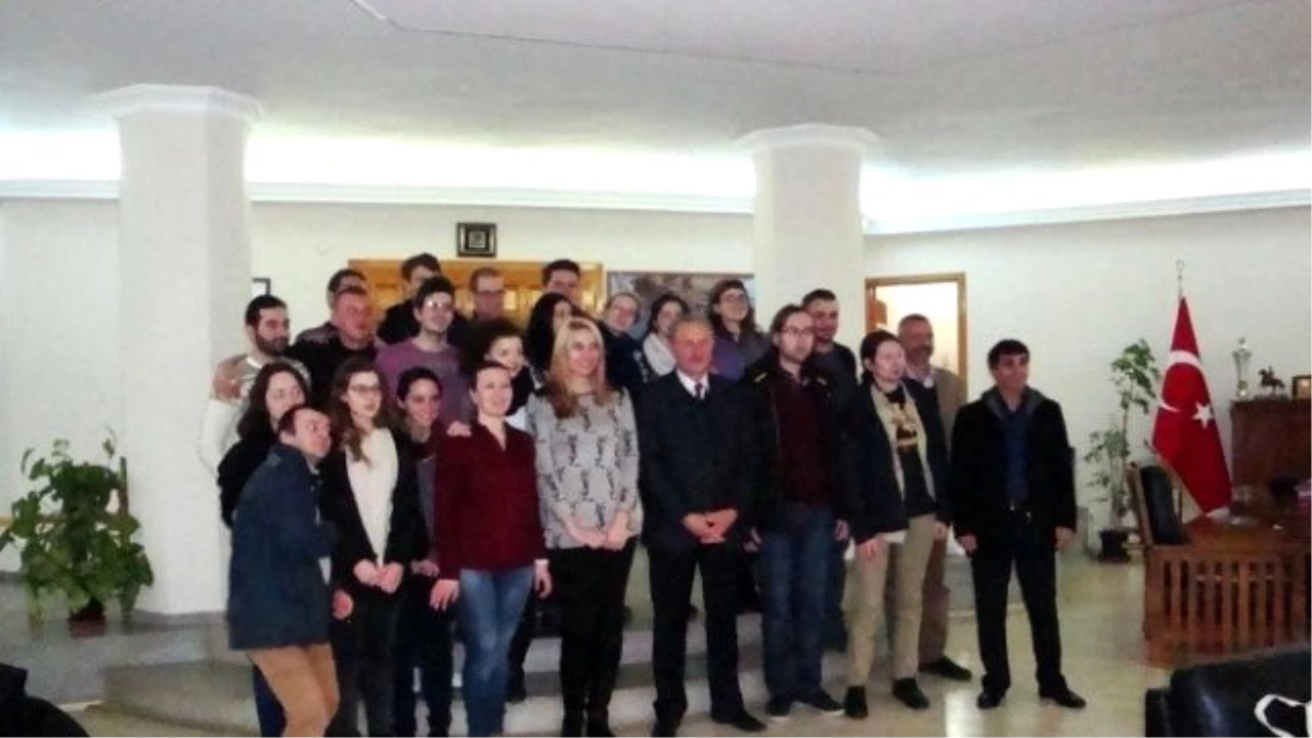 Didim\'de Bulunan Avrupalı Gençlerden Kaymakam ve Belediye Başkanına Ziyaret