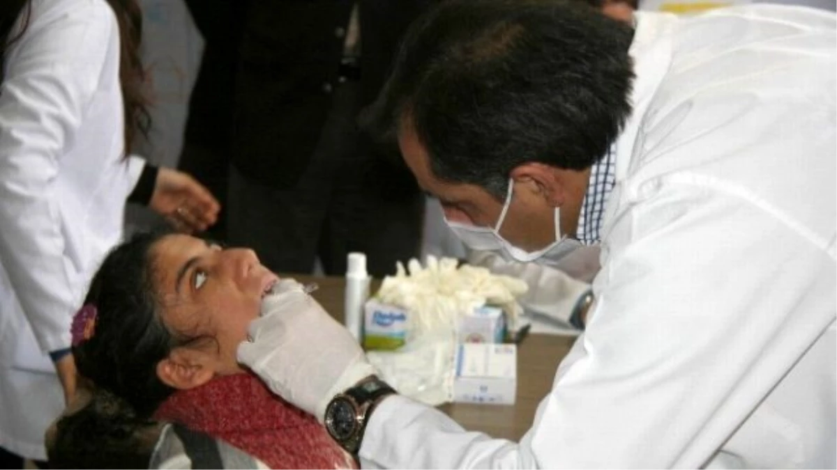 Diyarbakır\'da Engellilere Ağız ve Diş Taraması Yapıldı