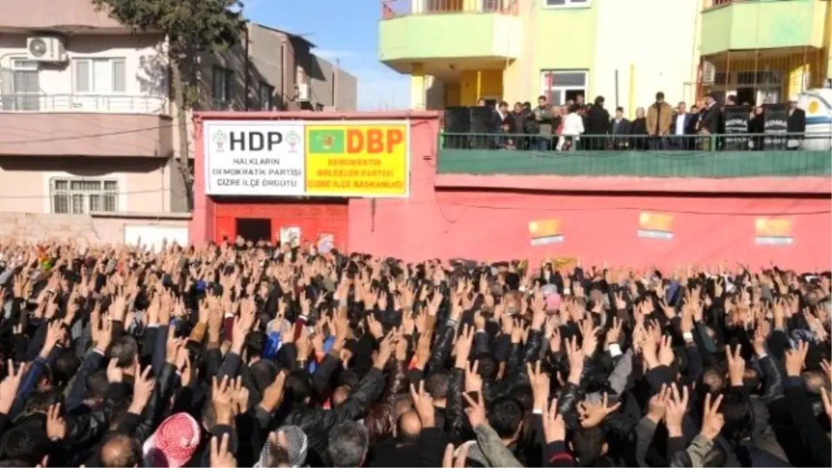 DTK Eş Başkanı Dicle Öcalan\'ın Mesajını İletti