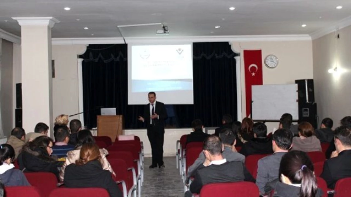 Erciş\'te Eğitim Değerlendirme Toplantısı Yapıldı