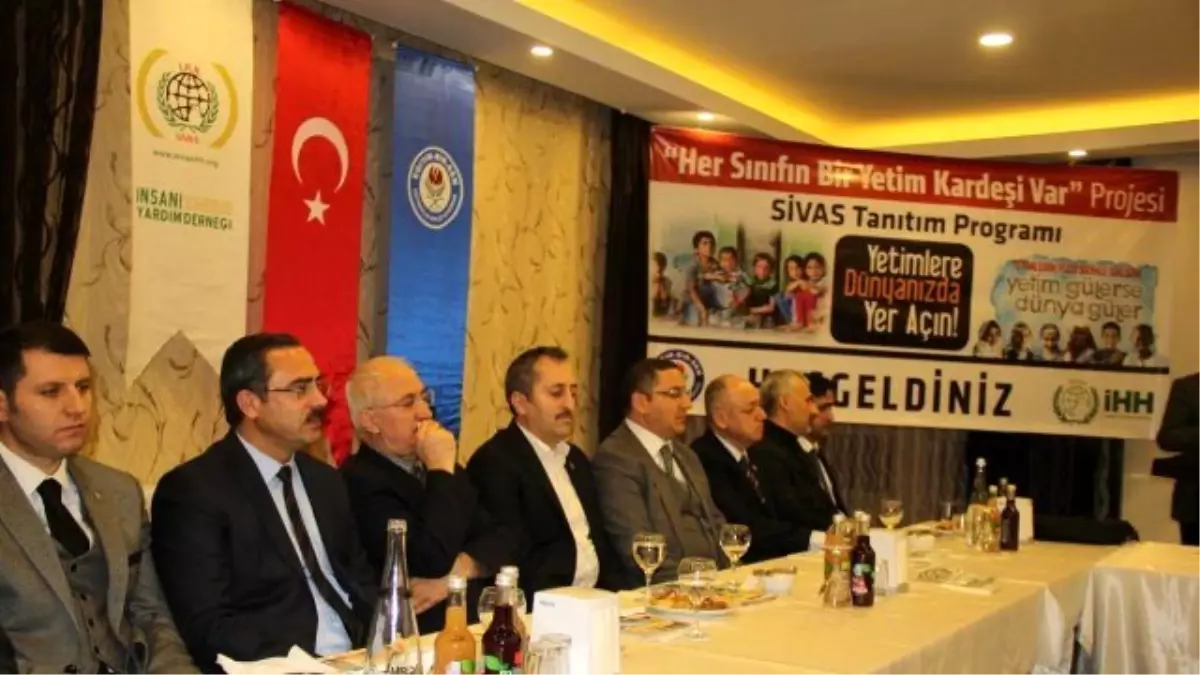 Sivas\'ta Her Sınıfın Bir Yetim Kardeşi Var Projesi