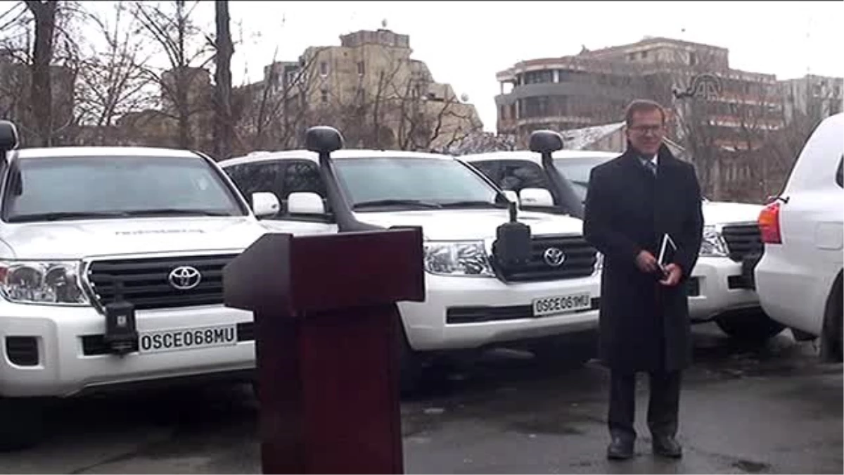 İngiltere, Agit Ukrayna Özel Gözlem Misyonu\'na 10 Zırhlı Araç Hediye Etti