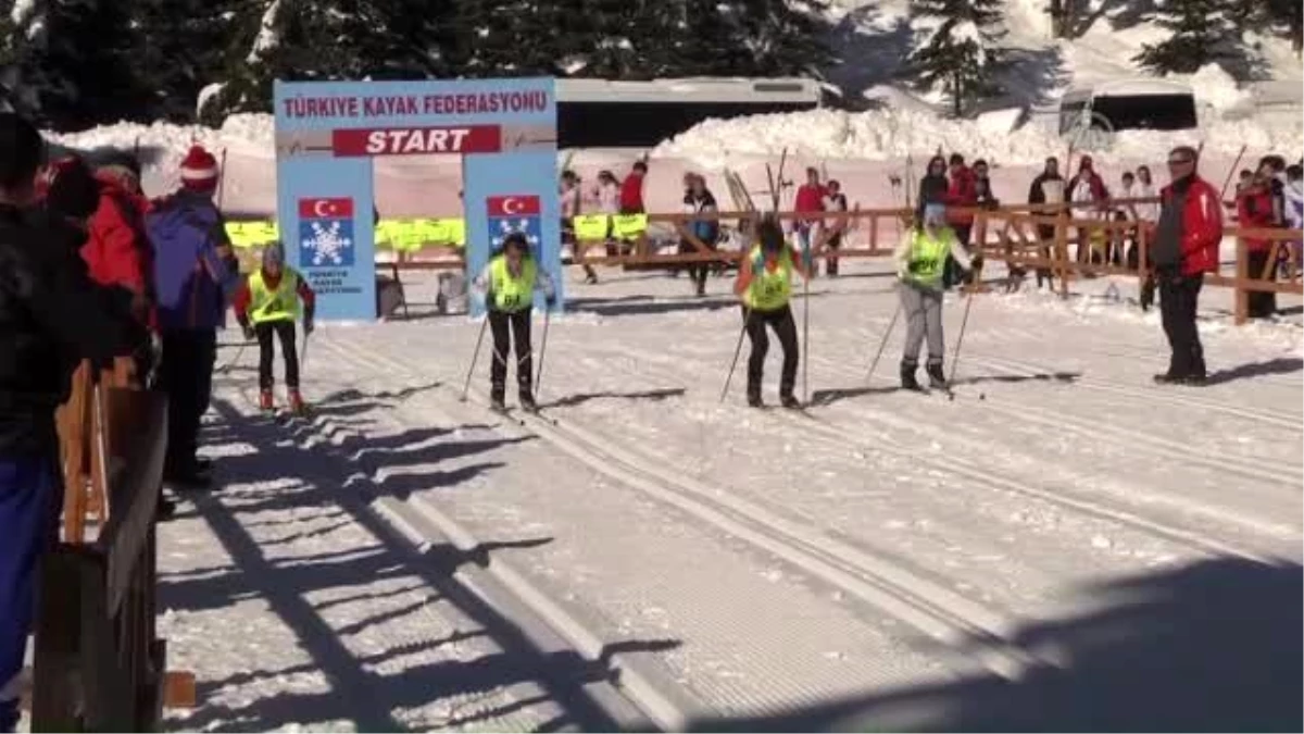 Bolu\'da Kayaklı Koşu Yarışması