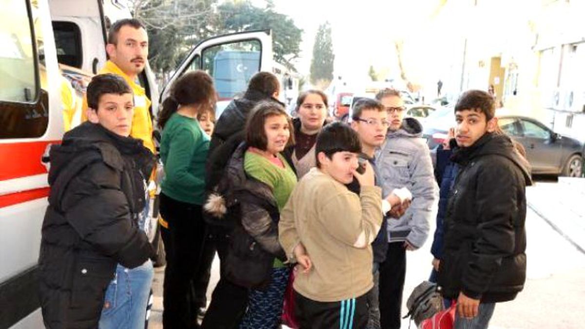 Kırklareli\'de Engelli Minibüsü Devrildi: 16 Yaralı