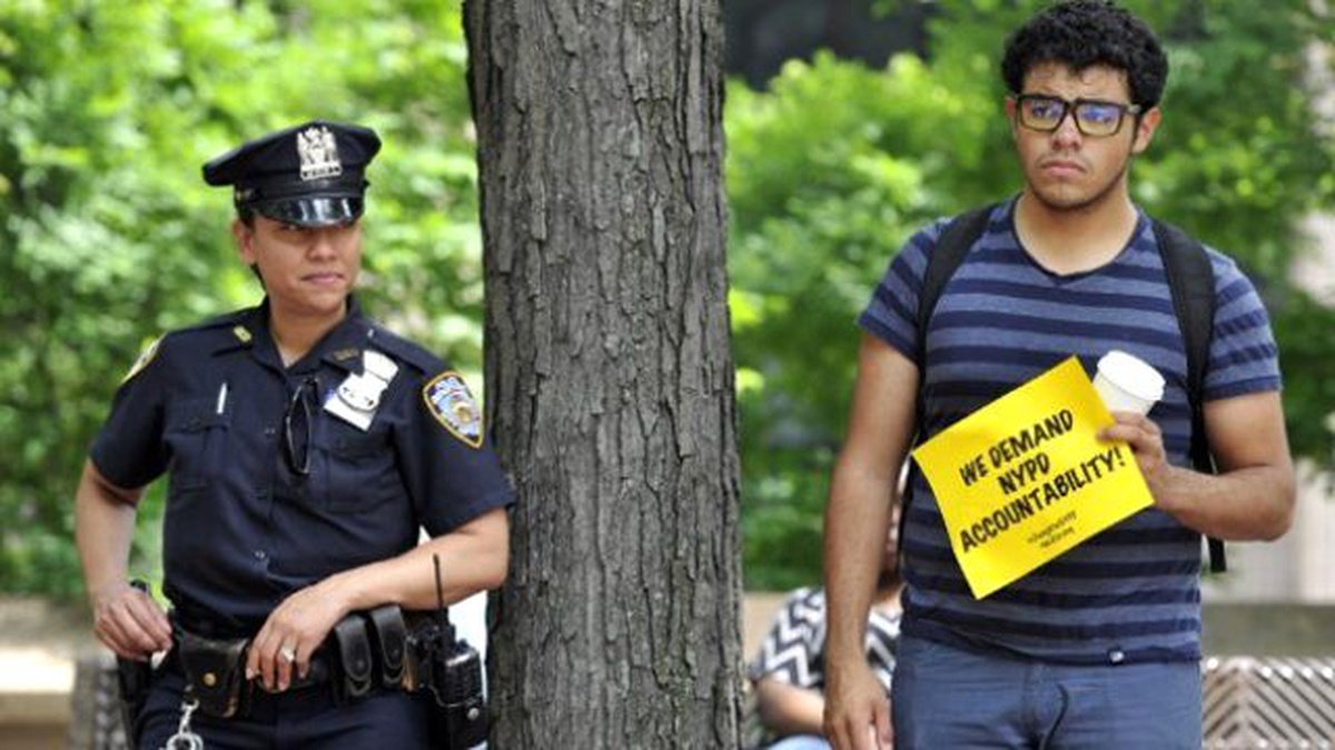 New York Polisinin Müslümanları İzlemesi